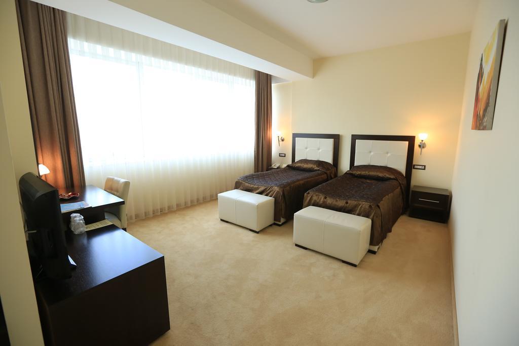 Tcc Grand Plaza Hotel 스코페 외부 사진